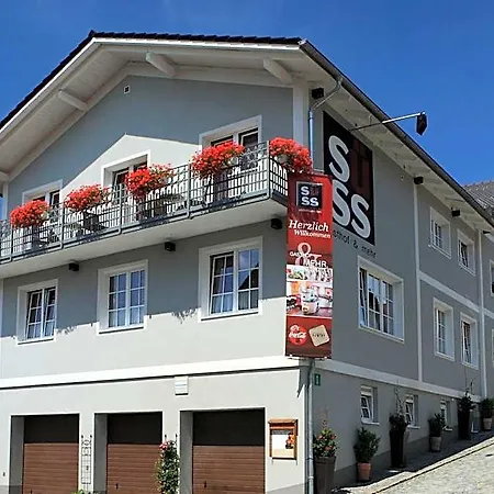 Hotel Suess