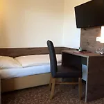 Suess Hotel 3*