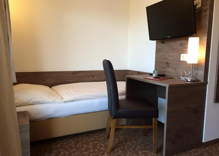 Suess Hotell 3*